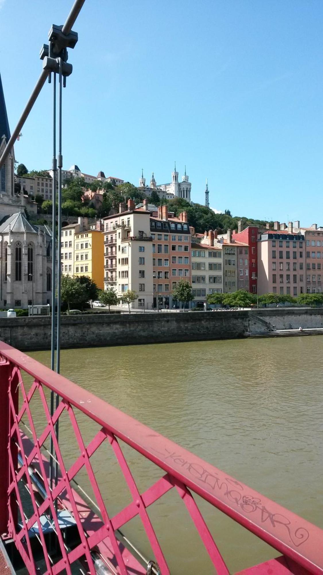 La Nuit Saint Georges Apartamento Lyon Exterior foto